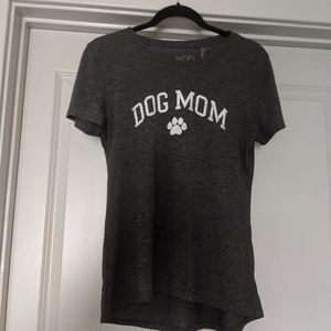 "Dog Mom" T-shirt